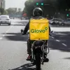 Glovo розлютив українців: у мережі стверджують, що сервіс списує «чайові» за доставку до 10 тисяч гривень