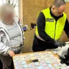 Десятки тисяч гривень за шлюб: на Сумщині заарештували організаторку нетипової схеми ухилення від мобілізації