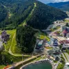 Кілометрові затори при в'їзді в Буковель: курорт штурмують сотні авто — які ціни на відпочинок