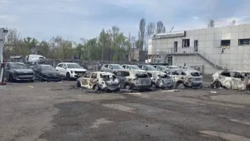 Чорний день українського автобізнесу: журналіст показав руйнування від російської атаки