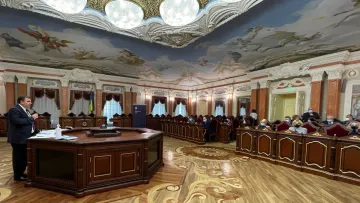 Шокуюче домашнє насильство: неповнолітня донька через Верховний Суд позбавила матір батьківських прав