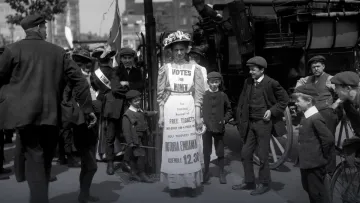 Міжнародний день жінок: як виникла особлива дата 8 березня, коли вперше відсвяткували і яке сучасне значення