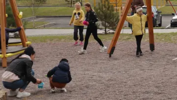 «Тримає голки з наркотою»: Києвом гуляє маніяк, який штрикає дітей – матусі наполохані, а що каже поліція