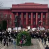 «Мені нічого боятися»: студенти головного університету країни протестують проти ректора на фоні секс-скандалу