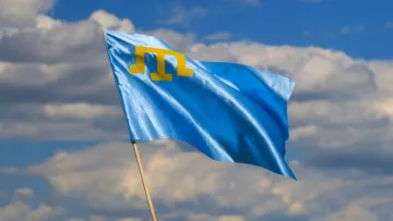 День кримськотатарського прапора: що означає це свято і який його символізм