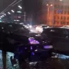 У Києві п'яний чоловік на Porsche протаранив кілька авто та влаштував стрілянину: чи вдалося уникнути жертв