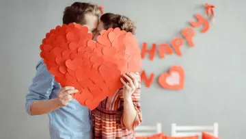 День закоханих, 14 лютого: історія свята, традиції та найкращі привітання