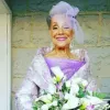 96-річна бабуся вийшла заміж за молодика на 78 років молодшого за неї: що відомо про молодят