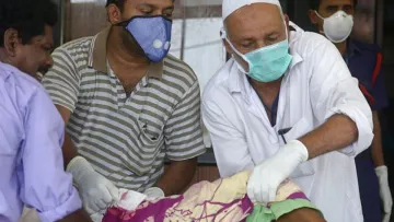 В Індії зафіксовано спалах хвороби, вакцини від якої не існує, смертність – до 75%: що відомо про вірус Ніпах