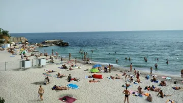 Пляжний сезон 2025: де в Україні можна офіційно купатися цього літа – повний список і хто це вирішує