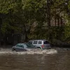 «МАФ знає ПДР краще половини водіїв»: одеськими вулицями під час негоди мандрував пивний кіоск – відео моменту