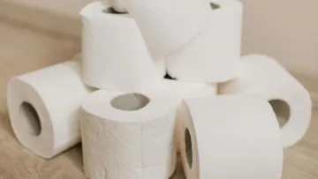 Виробник туалетного паперу зупинив роботу через російську атаку на Обухів: компанія вийшла із заявою