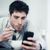 Випущено чохол для телефона, який допомагає подолати залежність від соцмереж: ось як він виглядає