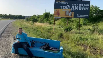 «Перше питання було: чи може ця штука зупинитися?»: відомий винахідник розповів про унікальний «дивано-мобіль»