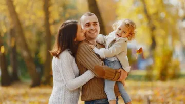 Яка погода завтра, 19 вересня: ще не час діставати теплі речі – по всій Україні почне зростати температура