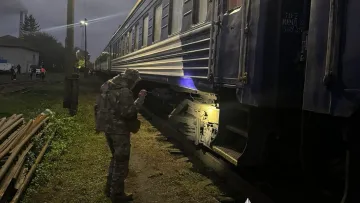 Укрзалізниця отримала повідомлення про мінування поїздів: довелось зупиняти рух та евакуйовувати пасажирів