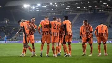 Шахтар отримав штраф від УЄФА після матчу з АЗ: клуб і головний тренер Туран покарані на десятки тисяч євро