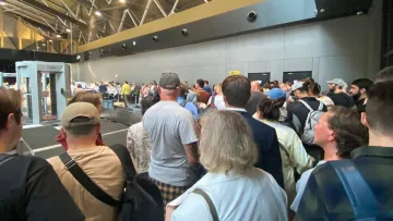 Хакери нанесли значні пошкодження системі російського «Аерофлоту»: у московському аеропорту стався колапс