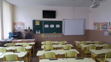 До шкіл не пускатимуть п’яних, а території огородять: Зеленський підписав новий закон – основні зміни 