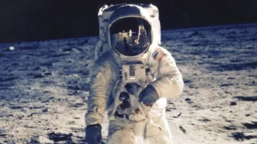 Розпочали зворотній відлік: у NASA офіційно готують політ людей на Місяць вперше за 53 роки