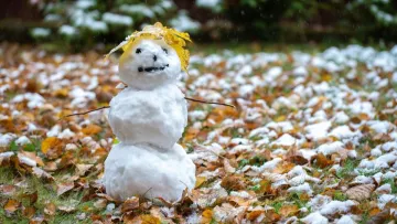 Яка погода завтра, 28 лютого: до України йде суттєве потепління, опадів у більшості областей не передбачається