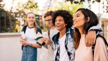 Кількість іноземних студентів в Україні катастрофічно впала: в Міносвіти повідомили деталі