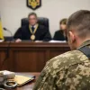Майор ЗСУ приховав 1988 банок консервованих огірків: як покарали військового за невраховані соління
