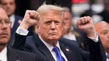 На скільки збагатилась родина Трампа за час його президенства: аналітики назвали вражаючі суми 