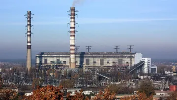 Росіяни здійснили обстріл ключового енергетичного об'єкту Київщини: що відомо про наслідки та атаковану ТЕС