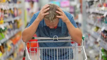 Зростання цін на продукти у світі перевищує інфляцію майже на чверть: прогноз на 2027 від Світового банку