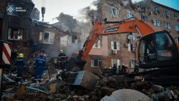 У Києві після російського удару обмежено рух для авто на деяких вулицях: у поліції назвали точний перелік
