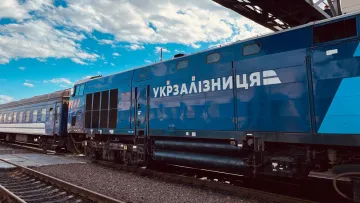 Укрзалізниця запускає WI-FI у поїздах: який маршрут вперше буде обладнаний доступом до швидкісного інтернету