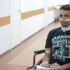 Кинули помирати та присипали сміттям: на Дніпропетровщині лікують військового, якому росіяни перерізали горло