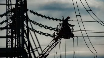 Одна із українських областей повністю знеструмлена через росіян: влада повідомила про деталі