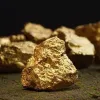 Європейці здійснили прорив у світі науки: вчені нарешті змогли перетворити свинець на золото, але є нюанс
