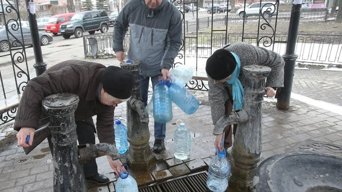Що за вода у київських бюветах: міська влада розповіла про відмінності від води з водопроводу 