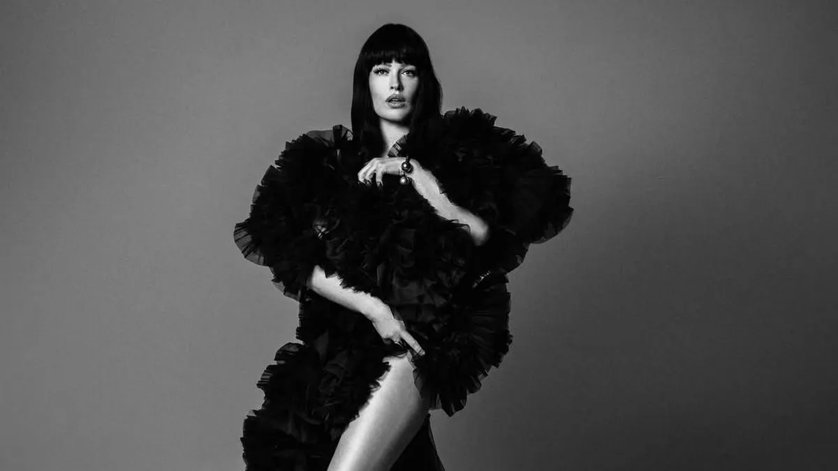 «Це точно тітка Тая підклала»: Даша Астафʼєва поділилася зворушливими спогадами з дитинства