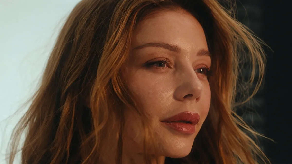 «Маніфест неможливо написати навмисно»: Тіна Кароль показала спокусливі кадри й презентувала новий альбом