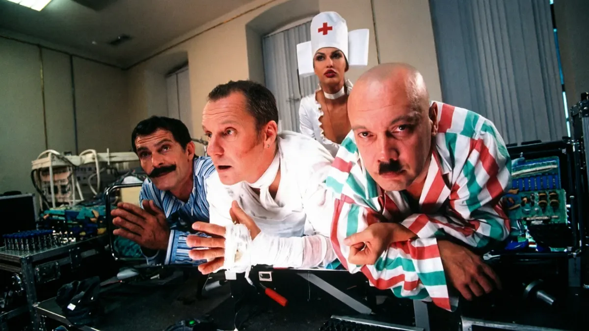 «Маски шоу» у траурі, але не без скандалу: Бльоданс висловилась про смерть Комарова – фани дорікнули їй війною