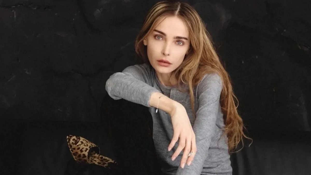 «Справжня я»: модель Сніжана Онопко показала ефектні леопардові фото та похвалилася високим рівнем інтелекту