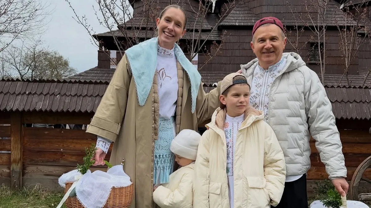 «Нехай свято Великодня принесе мир і злагоду»: Катя Осадча і Юрій Горбунов привітали українців теплими фото