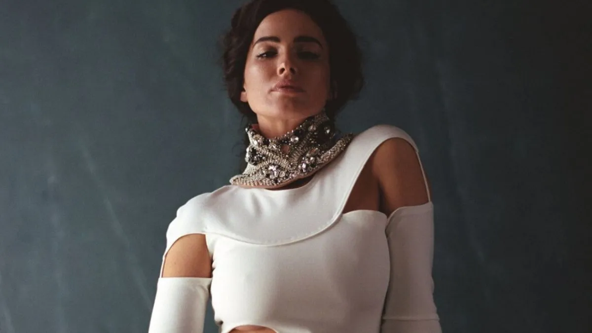 Даша Астаф'єва показала свої нові пристрасні та оригінальні фото: «Вдягаюся як шик-безхатько‎»