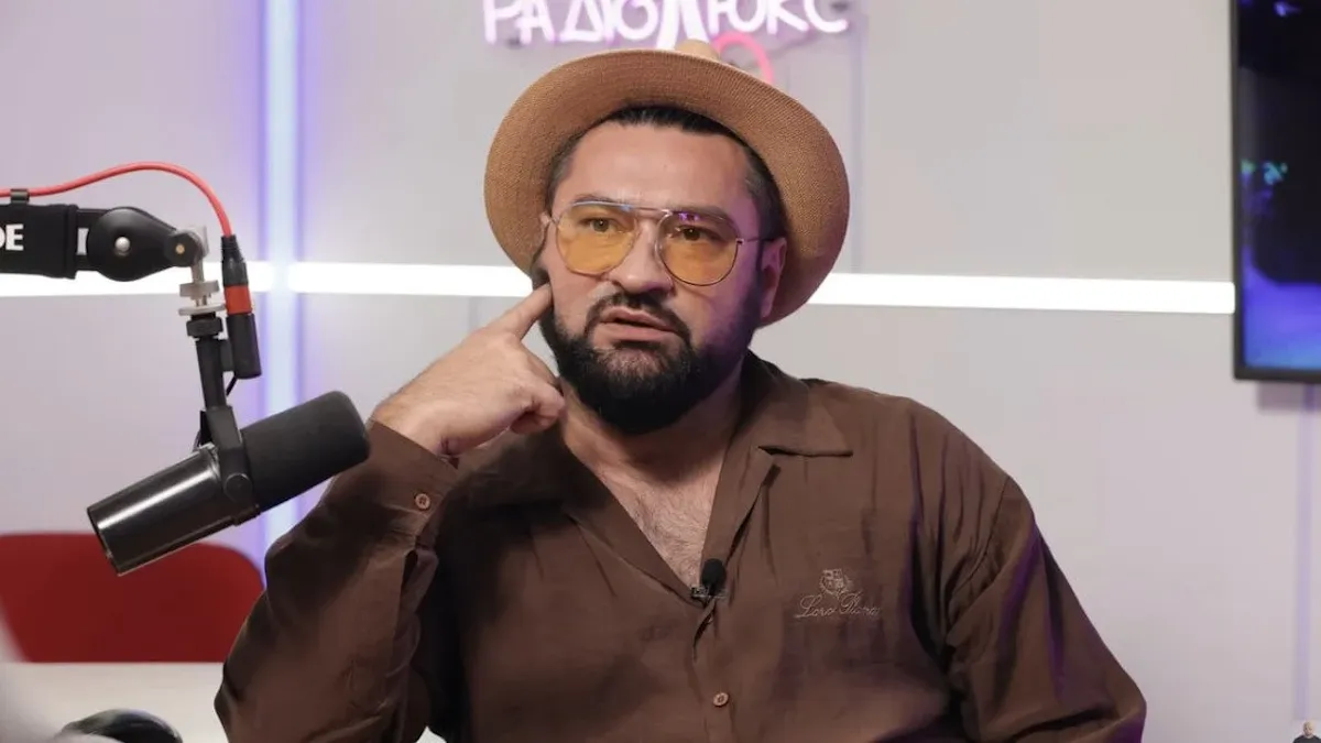 «‎Будинок накрила хвиля уламків»: продюсер Євген Фешак розповів, як пережив пекельну ніч обстрілів
