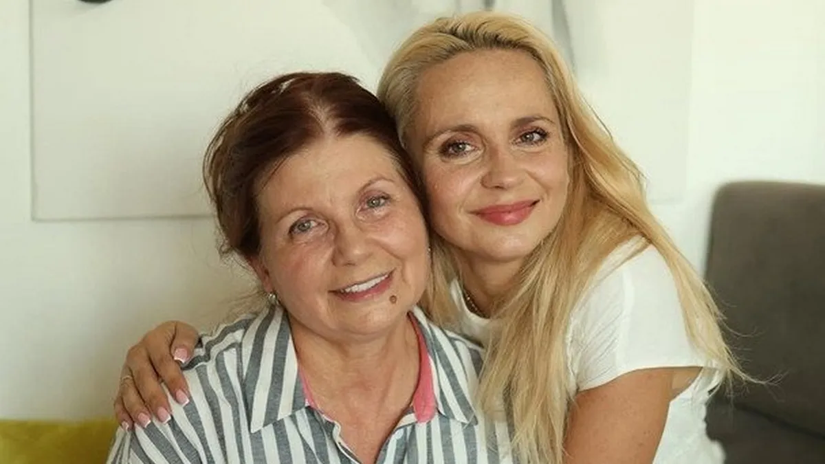 «Любимо тебе сильно»: Лілія Ребрик звернулася до мами на честь дня народження та показала родинну світлину