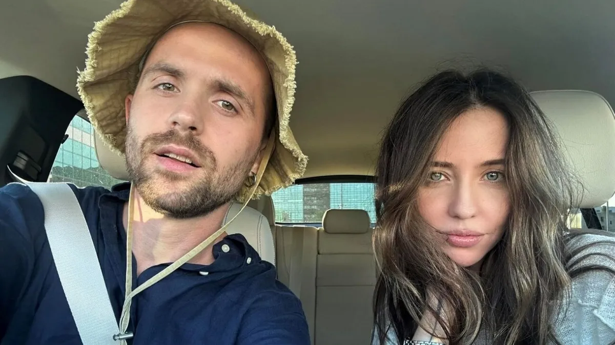 «Два мої жуколадки»: Міша Кацурін показав домашнє фото Наді Дорофєєвої