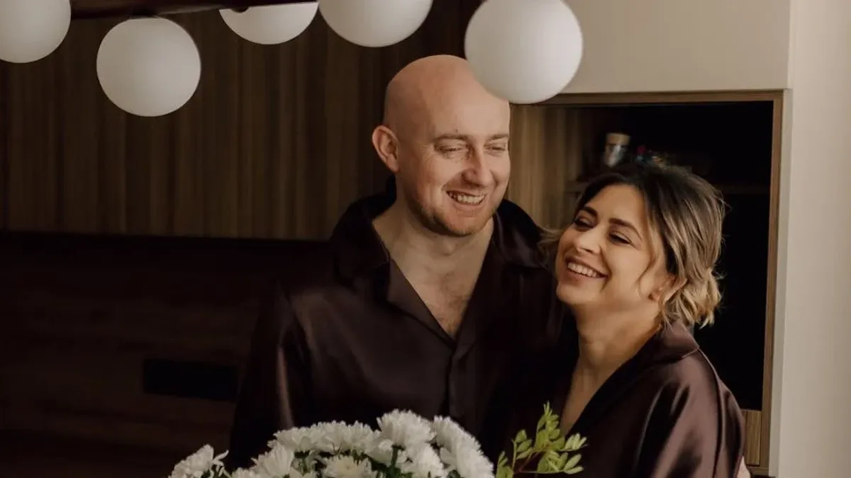 Солодкий секрет: зірка «Ліги сміху» Черняк розкрив ім'я новонародженої доньки через торт