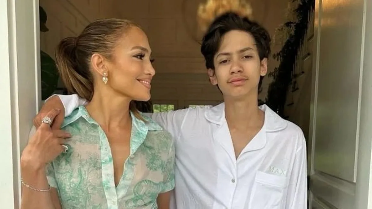 «Хтось, дайте йому чизбургер»: сина Дженніфер Лопес розкритикували через надто худі ноги