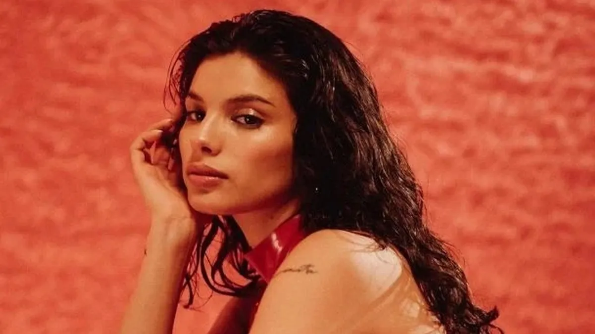 Мішель Андраде підірвала мережу відвертими фото в білизні: реакція шанувальників не змусила себе чекати