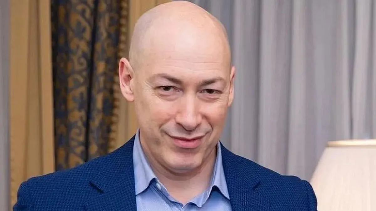 Дмитро Гордон привітав українців з Новим роком ретро-світлиною: таким журналіста ви могли й не бачити