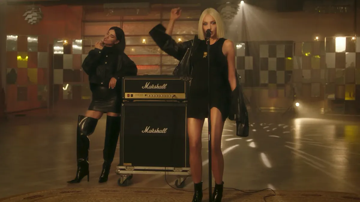 Оля Полякова і Маша Єфросиніна презентували кліп «Лунає»: свобода та жіноча енергія вразили фанів